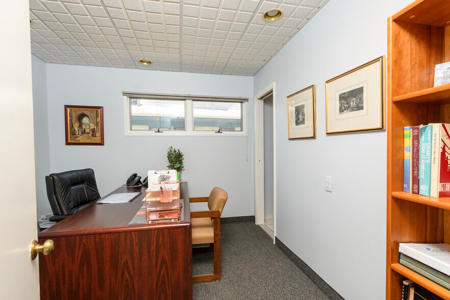 More Photos Of 29 Smull Ave, Caldwell Office Residential For Sale