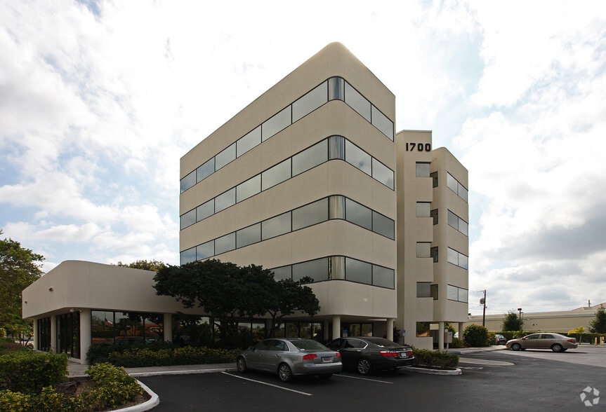 More Photos Of 1700 S Dixie Hwy, Boca Raton Medical For Sale