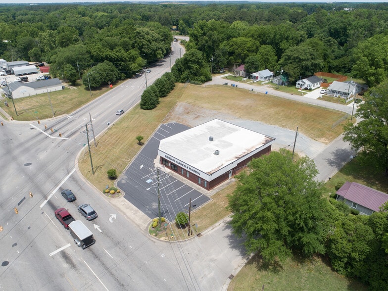 More Photos Of 1409 Clinton Rd, Fayetteville Storefront Retail Office For Lease