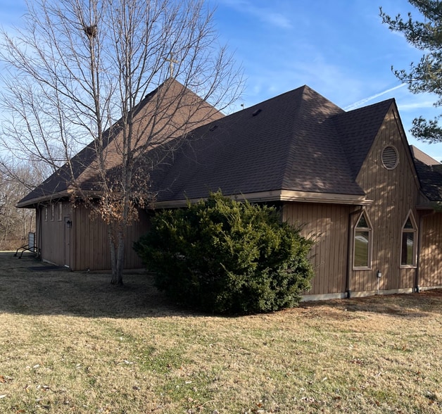 More Photos Of 14001 Shelbyville Rd, Louisville Specialty For Sale