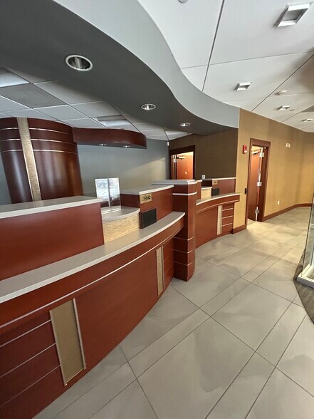 More Photos Of 95 Kneeland St, Boston Apartments For Lease