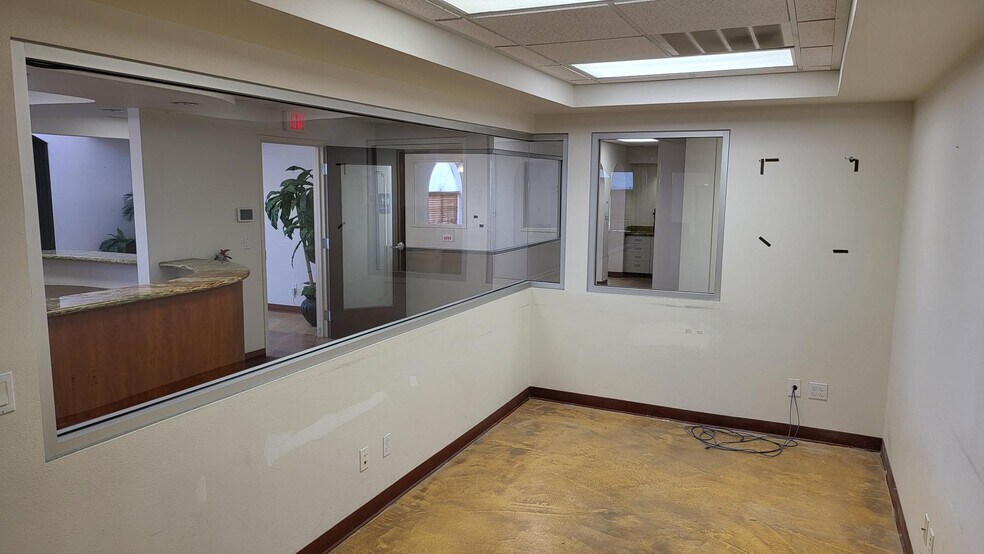 More Photos Of 1825 E Flamingo Rd, Las Vegas Office For Sale