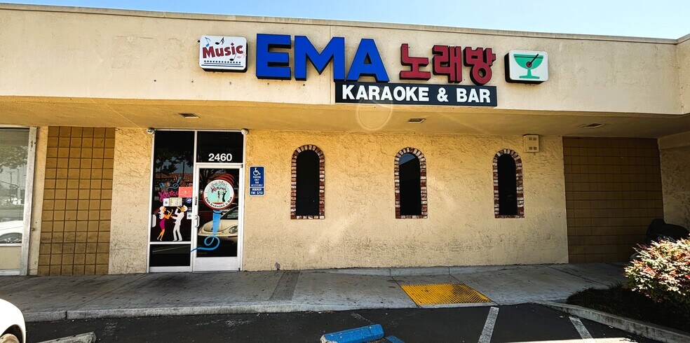 More Photos Of 2400-2470 El Camino Real, Santa Clara General Retail For Lease
