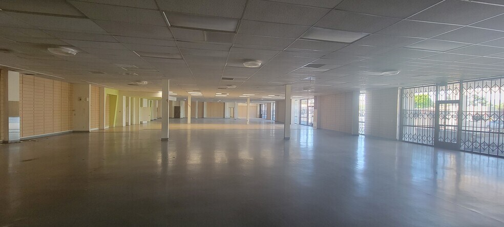 More Photos Of 611-675 N Broadway, Escondido Unknown For Lease