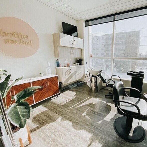 More Photos Of 385 Crossing Dr, Lafayette Unknown For Lease