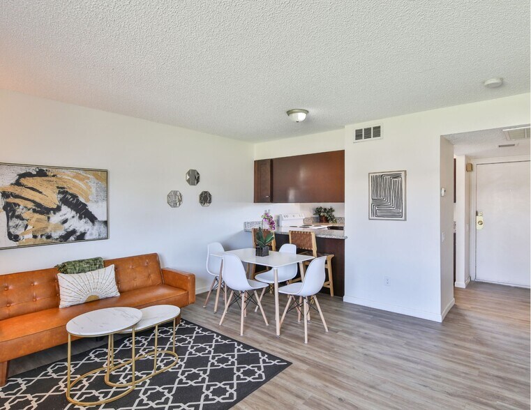 More Photos Of 46595 Vargas Rd, Indio Apartments For Sale