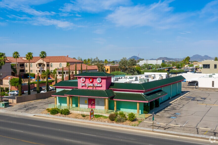 Primary Photo Of 1145 N Alvernon Way, Tucson Restaurant For Sale