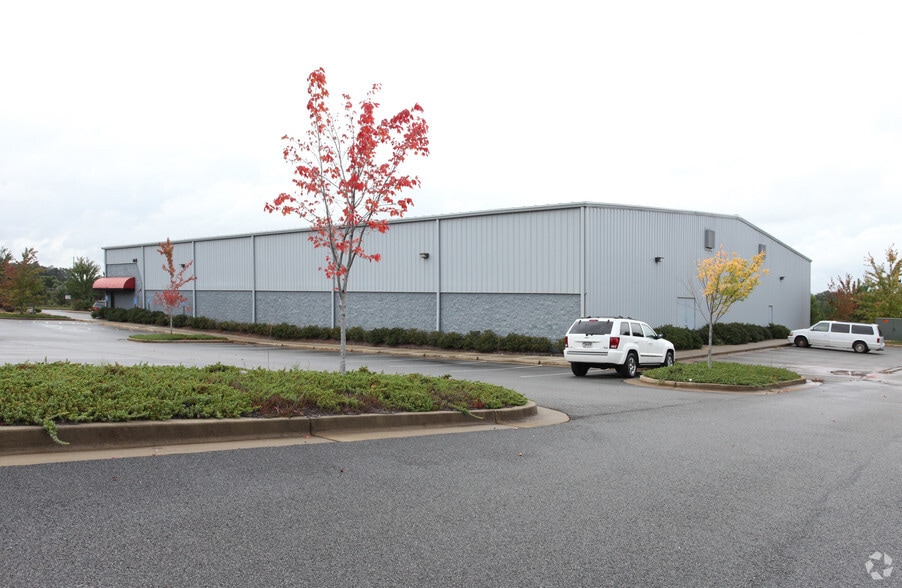 More Photos Of 145 Old Peachtree Rd, Suwanee Health Club For Sale