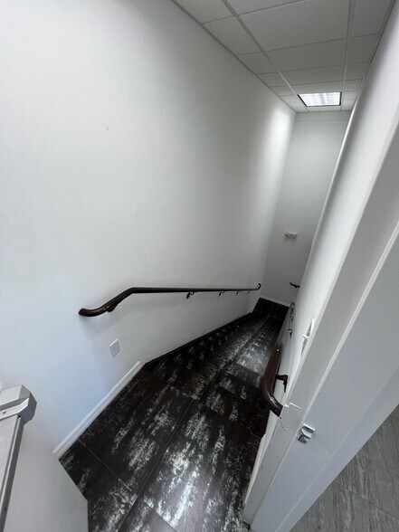 More Photos Of 8228 NW 30th Terrace, Doral Industrial For Lease