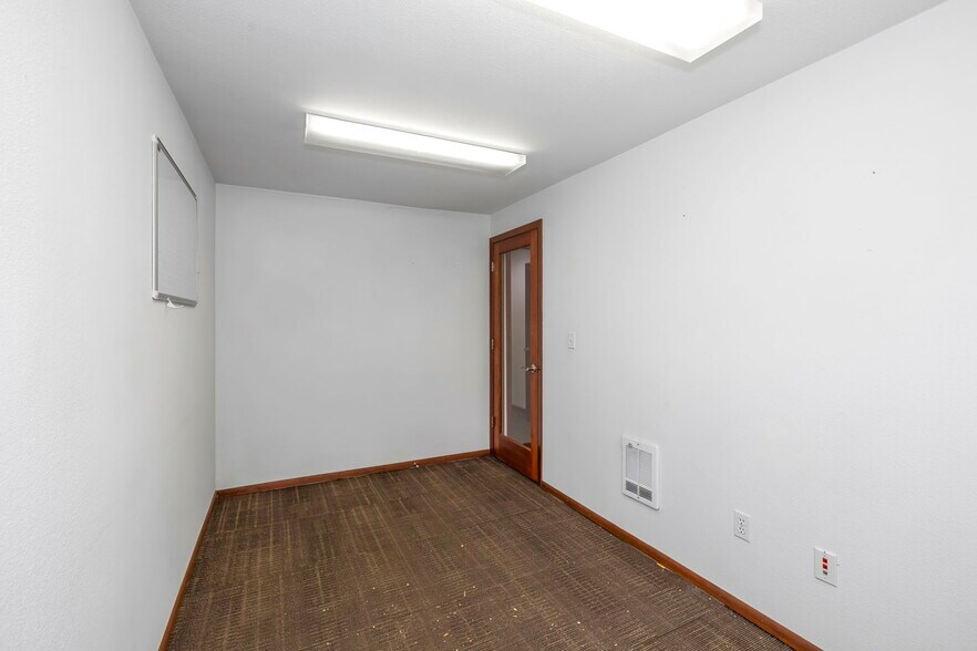 More Photos Of 2153 Bethel Rd SE, Port Orchard Office For Lease