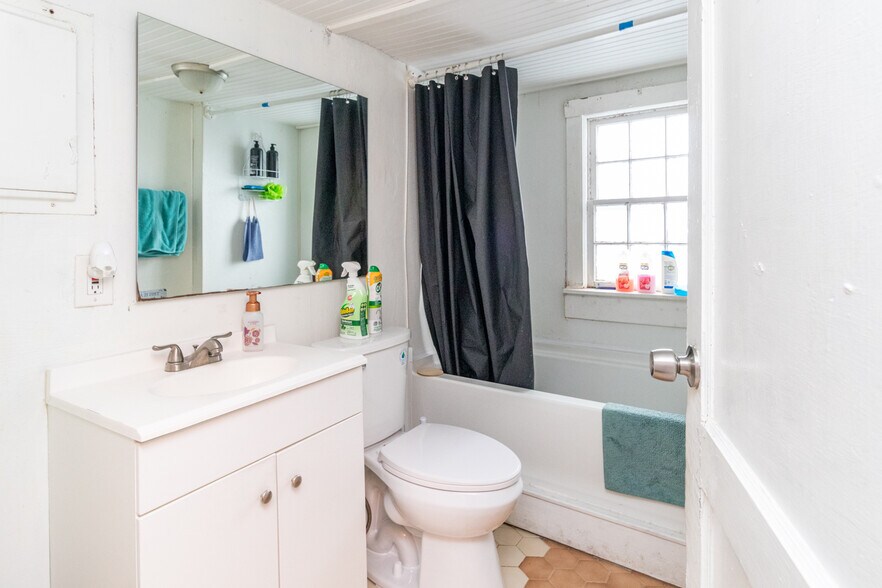 More Photos Of 1806 Meharry Blvd, Nashville Apartments For Sale