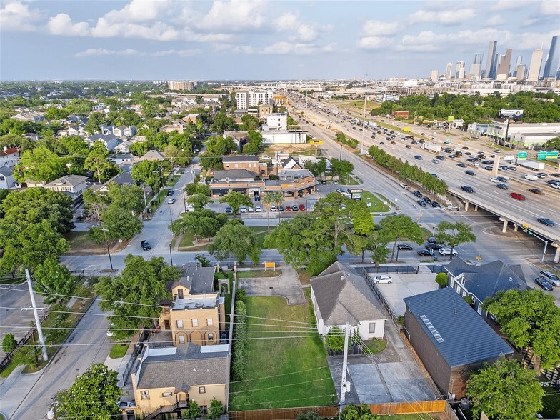 More Photos Of 333 Heights Blvd, Houston Land For Sale