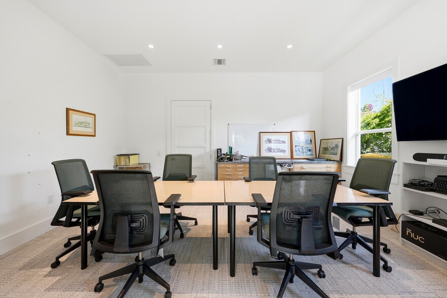 More Photos Of 315 9th St, West Palm Beach Office Residential For Sale