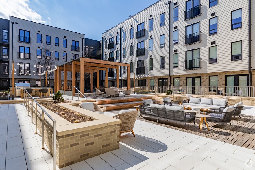 More Photos Of 2025 Fulton Pl, Reston Multifamily For Sale