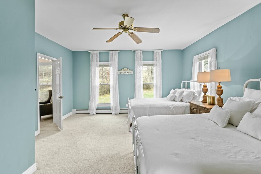 More Photos Of 211 Hanks Rd, Troy Hospitality For Sale