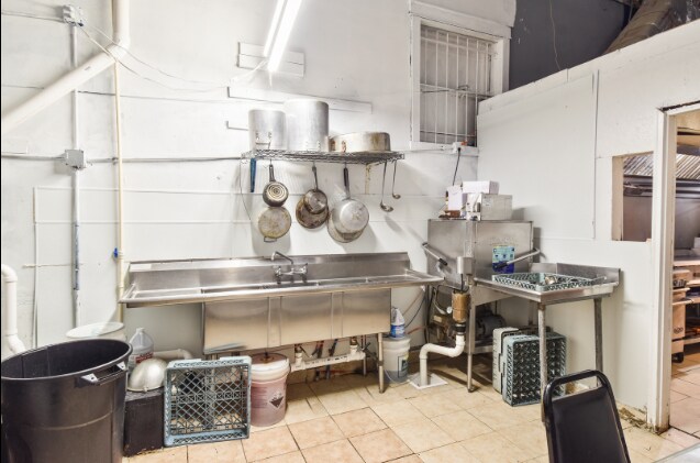 More Photos Of 118 E Main St, Dwight General Retail For Sale