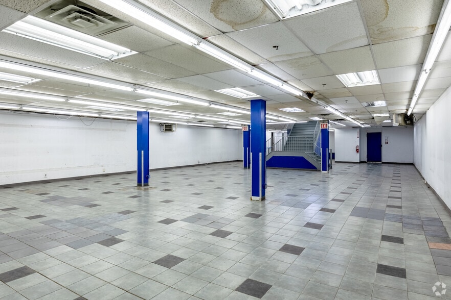 More Photos Of 512 W 181st St, New York Office For Lease