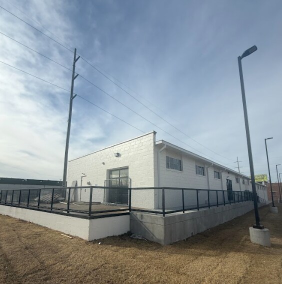 More Photos Of 228 W Archer St, Tulsa Manufacturing For Lease