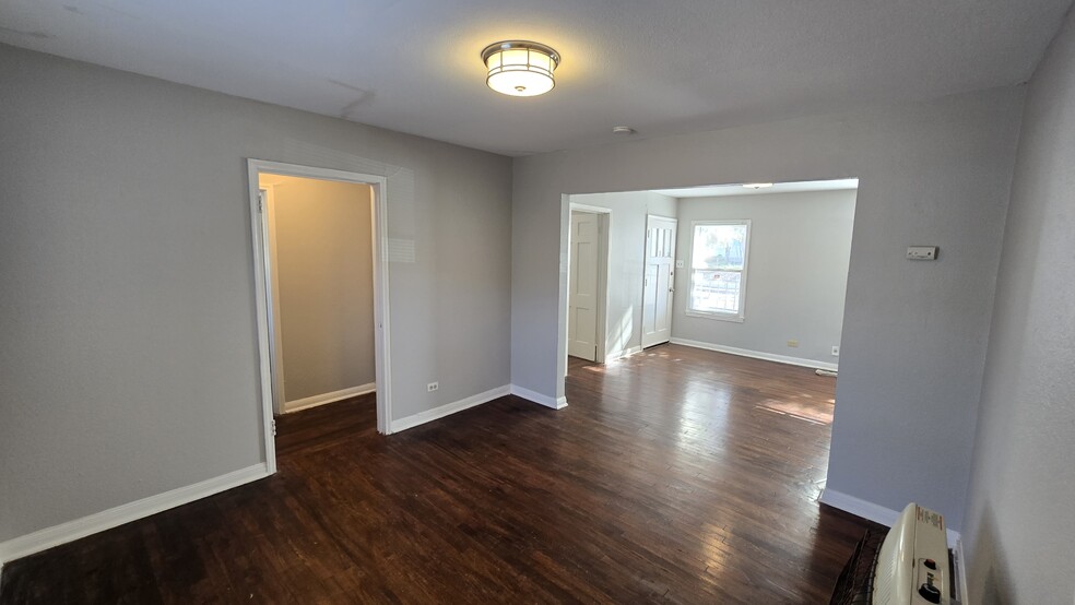 More Photos Of 323 Claremont Ave, San Antonio Multifamily For Sale