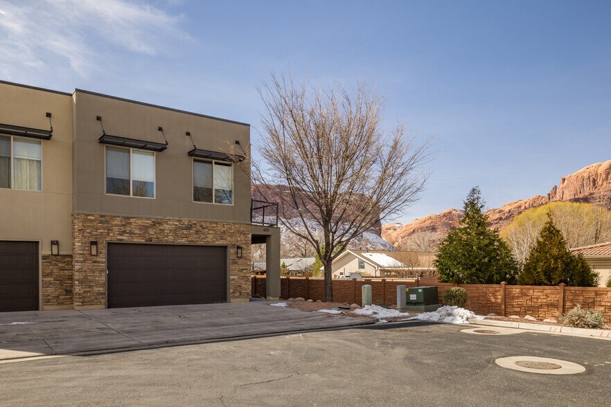 Primary Photo Of 673 W 470 N, Moab Specialty For Sale