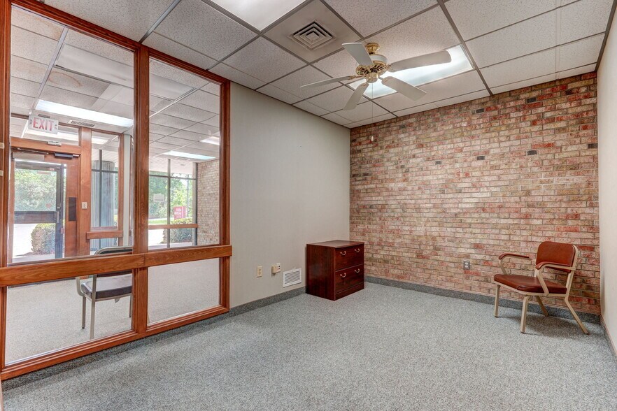 More Photos Of 3311 Burlington Rd, Greensboro Office For Sale