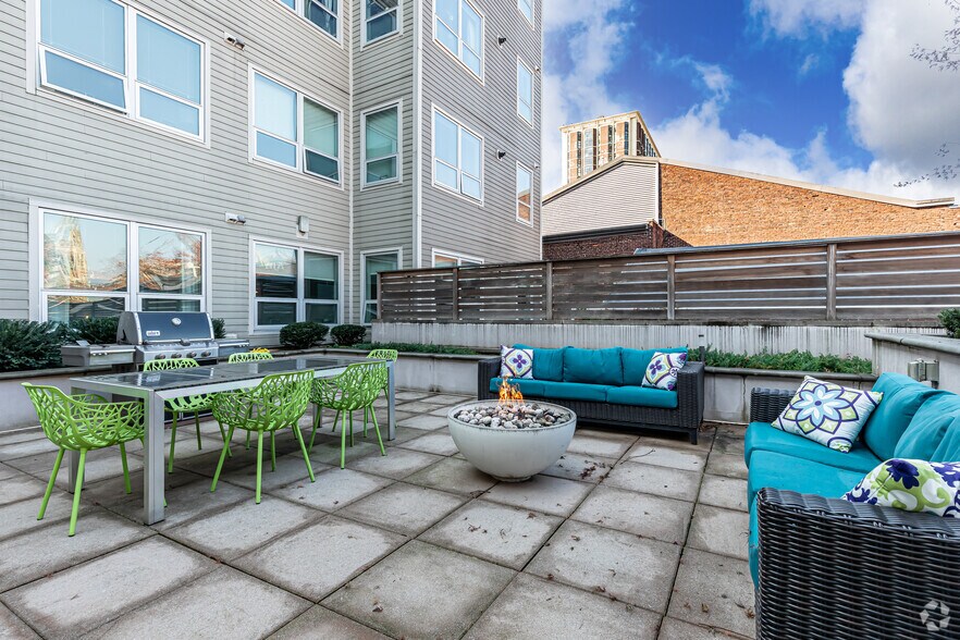 More Photos Of 200 College St, New Haven Apartments For Lease