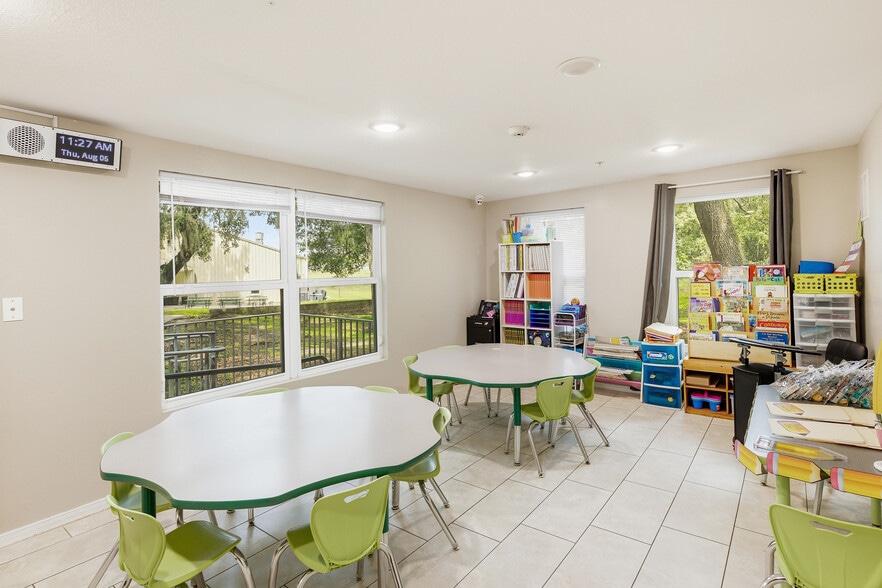 More Photos Of 6837 Lakeville Rd, Orlando Religious Facility For Sale