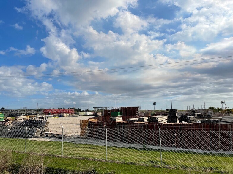 More Photos Of 500 Orange Avenue Cir, Belle Glade Land For Lease