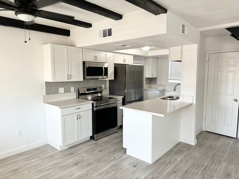 More Photos Of 1504 E Indianola Ave, Phoenix Apartments For Sale