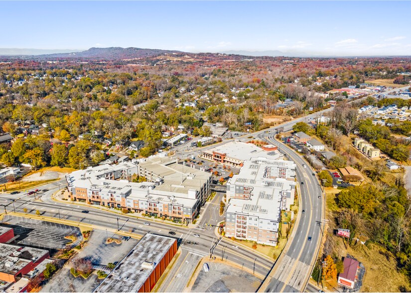 More Photos Of 503 E Stone Ave, Greenville Apartments For Lease