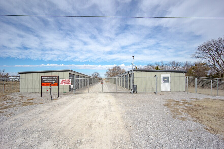 More Photos Of 6240 US Hwy 277, Elgin Industrial For Sale