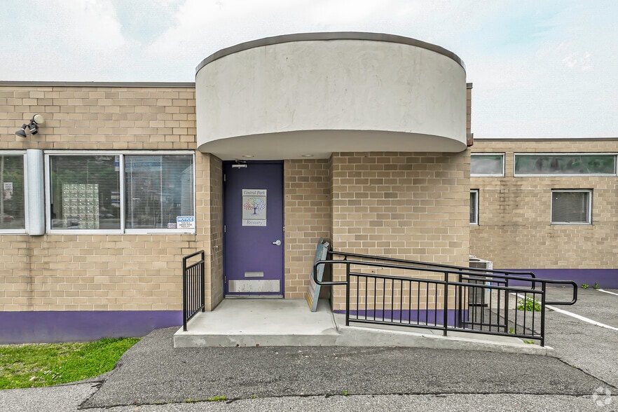 More Photos Of 2176 Central Park Ave, Yonkers Medical For Sale