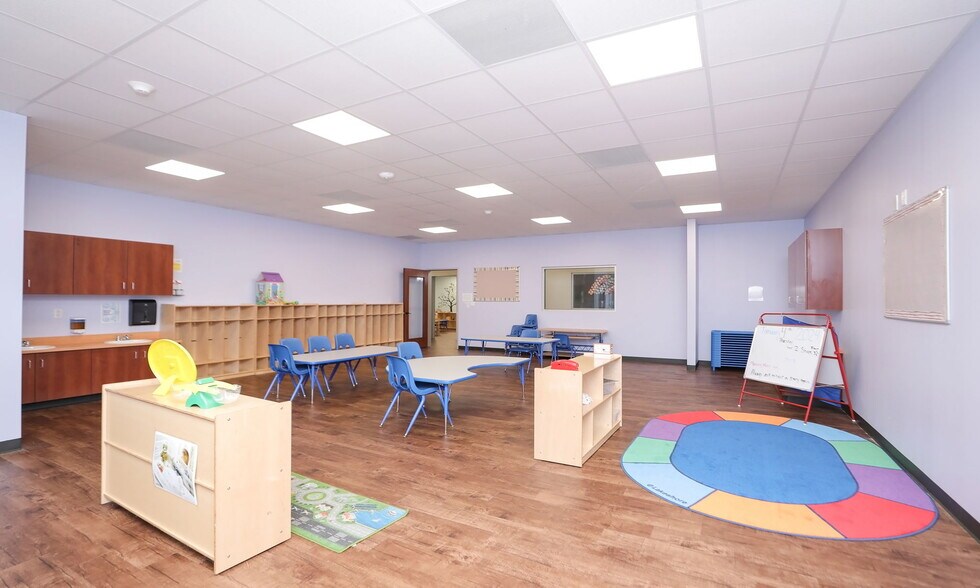 More Photos Of 20715 Bellaire Blvd, Richmond Daycare Center For Sale