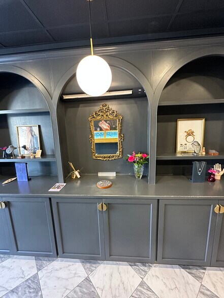 More Photos Of 74 Westchester ave, Pound Ridge General Retail For Lease