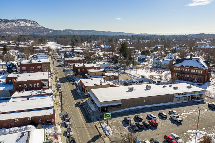 More Photos Of 32 Union St, Easthampton Storefront For Lease