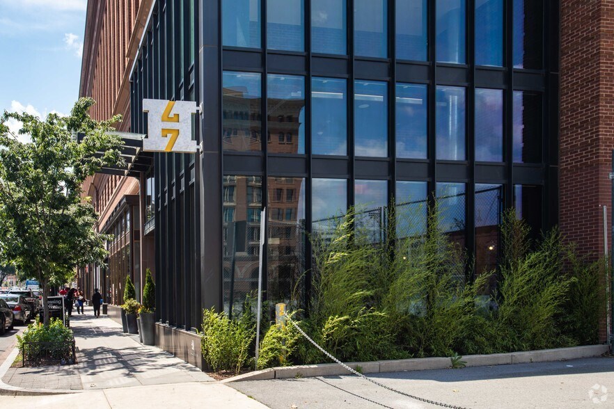 More Photos Of 99 H St NW, Washington Storefront For Lease