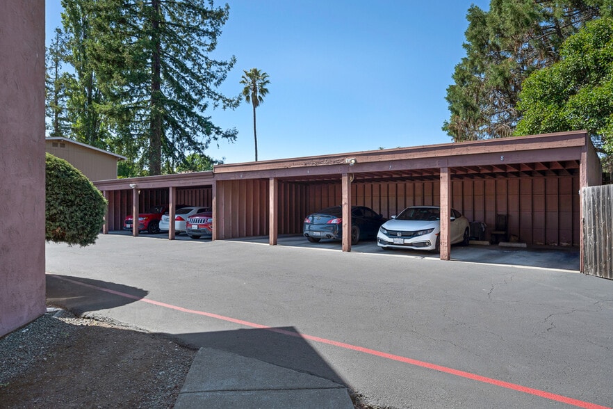 More Photos Of 7488 Bridgit Dr, Rohnert Park Apartments For Sale