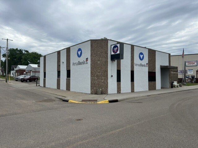 Primary Photo Of 580 Main St, Holdingford Bank For Sale