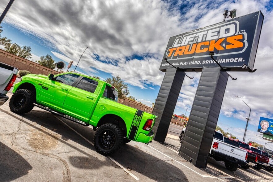 More Photos Of 3120 E Bell Rd, Phoenix Auto Dealership For Sale