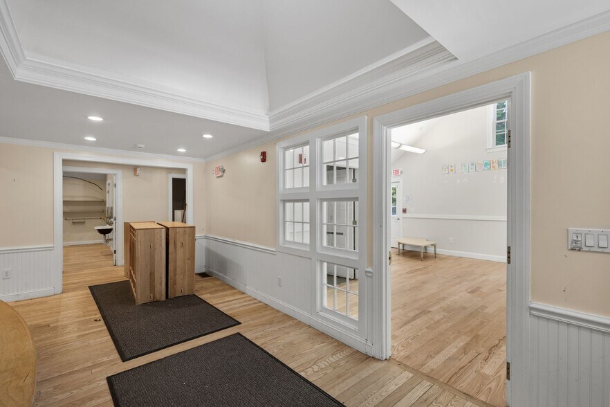 More Photos Of 181 Main St, Rowley Medical For Sale