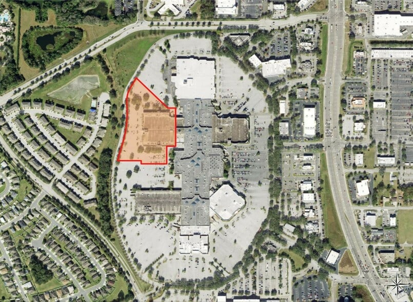 More Photos Of 3520 US Highway 98 N, Lakeland Department Store For Lease