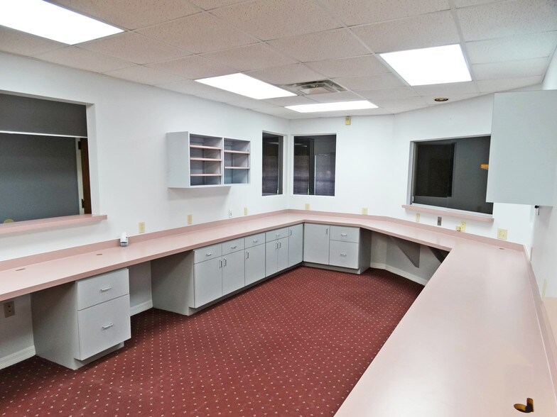 More Photos Of 418 SW 47th Ter, Cape Coral Medical For Sale