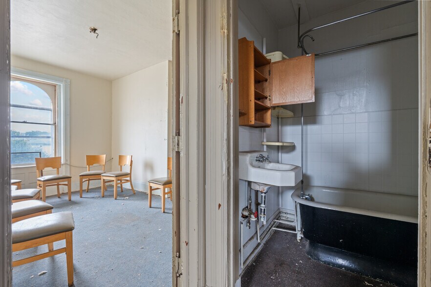 More Photos Of , Utica Unknown For Sale