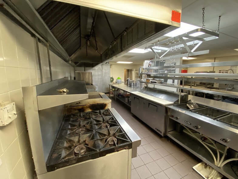 More Photos Of 1 Yacht Club Dr, Palm Coast Restaurant For Sale