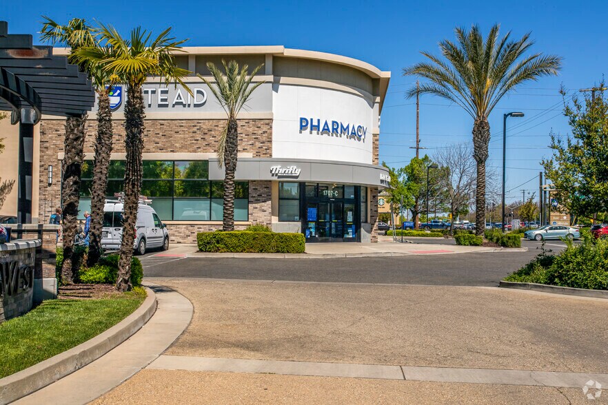 Primary Photo Of 1707 McHenry Ave, Modesto Drugstore For Sale