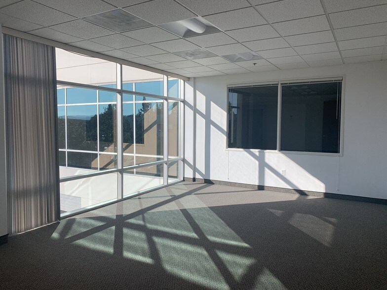 More Photos Of 220 Technology Dr, Irvine Light Distribution For Lease