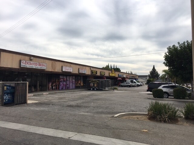 More Photos Of 10100-10122 Topanga Canyon Blvd, Chatsworth Freestanding For Lease