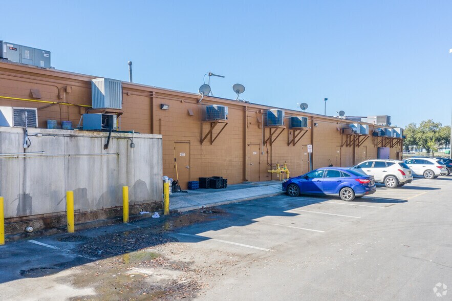 More Photos Of 2140-2328 S Chickasaw Trl, Orlando Unknown For Lease