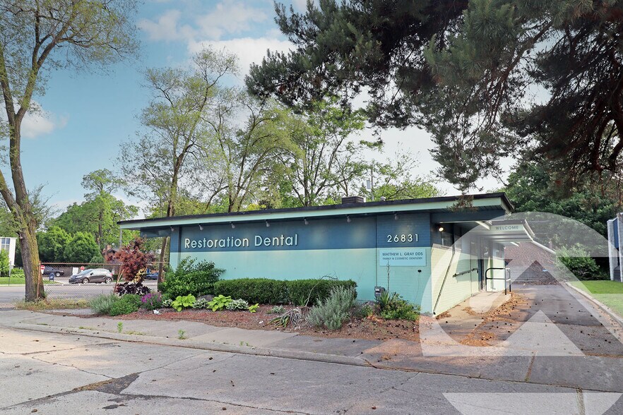 Primary Photo Of 26831 Woodward Ave, Huntington Woods Medical For Sale
