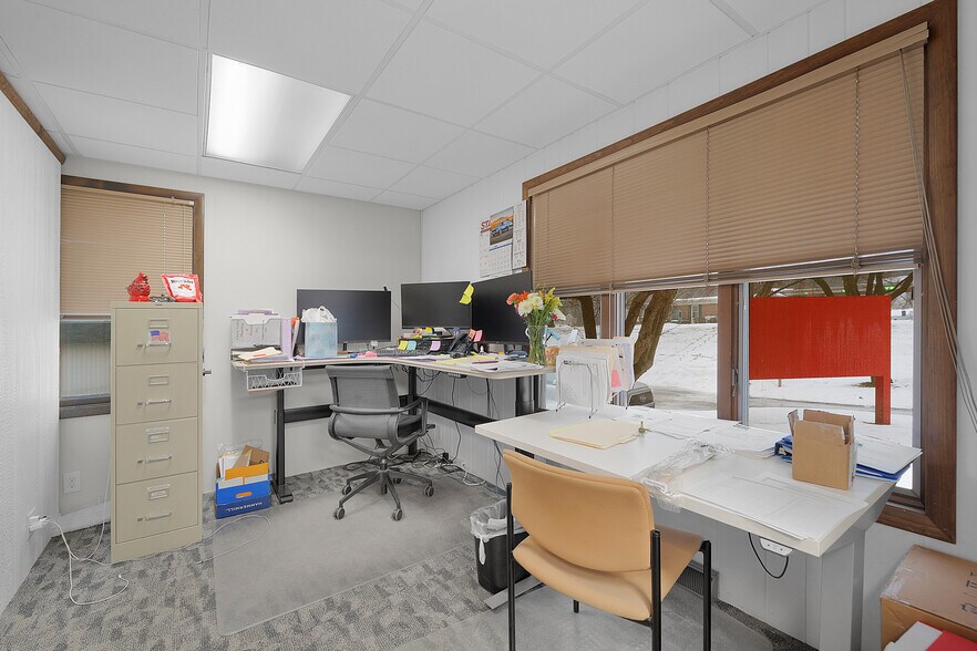 More Photos Of 491 Arlington Rd, Middleville Office For Sale